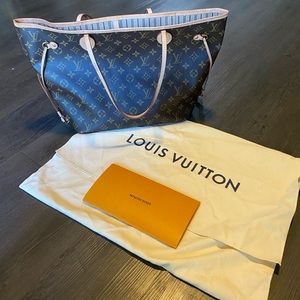 AUTHENTIC Louis Vuitton Neverfull MM